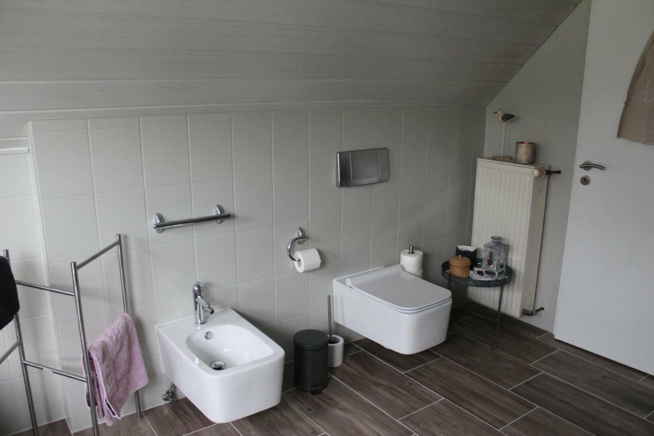 Ferienwohnung Im Türmchen Oberfell Exterior foto