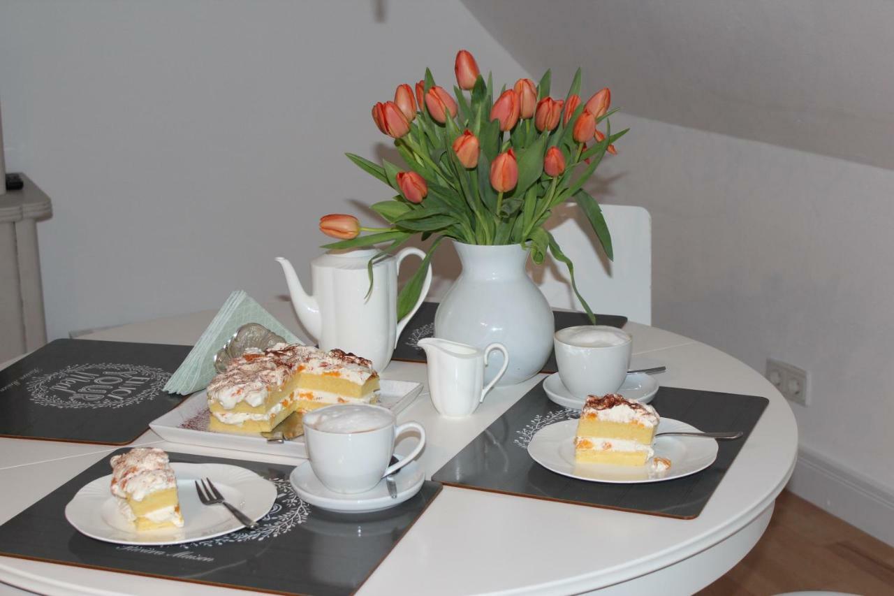 Ferienwohnung Im Türmchen Oberfell Exterior foto